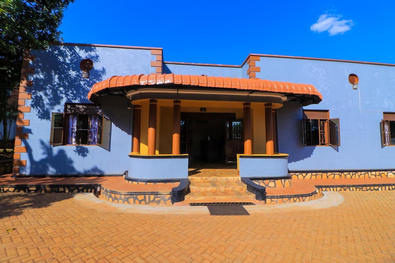 Jinja Grand Hotel Exterior foto